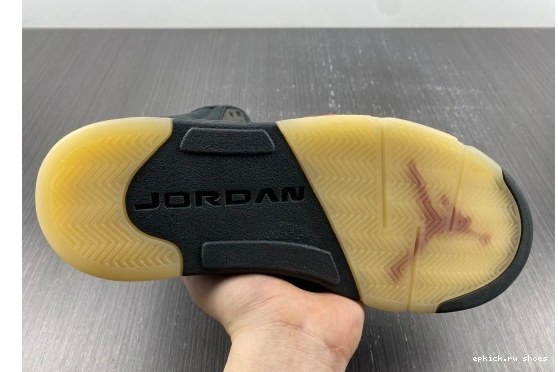EP Jordan DR0092-001 5 Retro DR0092-001 Off-Noir Gore-Tex 0901